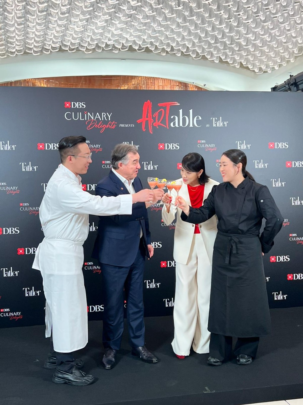 林嘉欣笑說獎勵女兒食杯麵快餐當Bouns。 林嘉欣笑說獎勵女兒食杯麵快餐當Bouns。