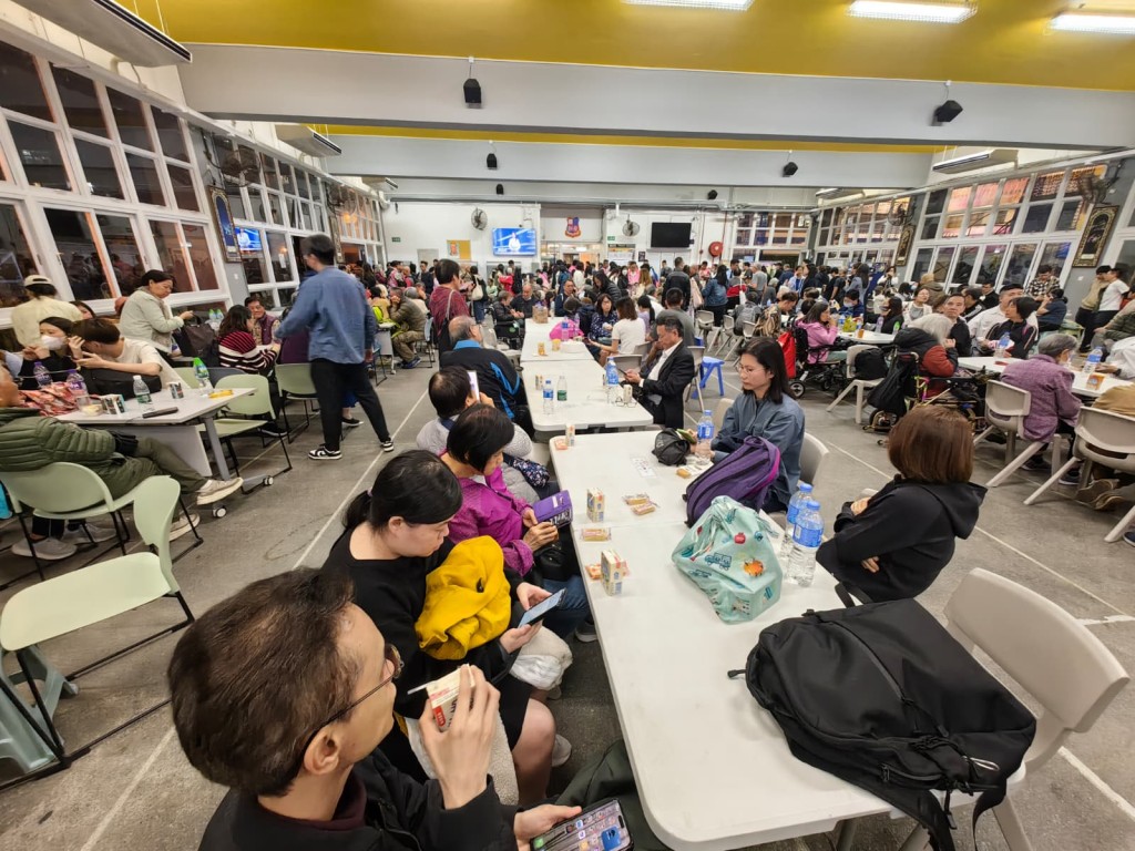 中華基督教會馮梁結紀念中學。