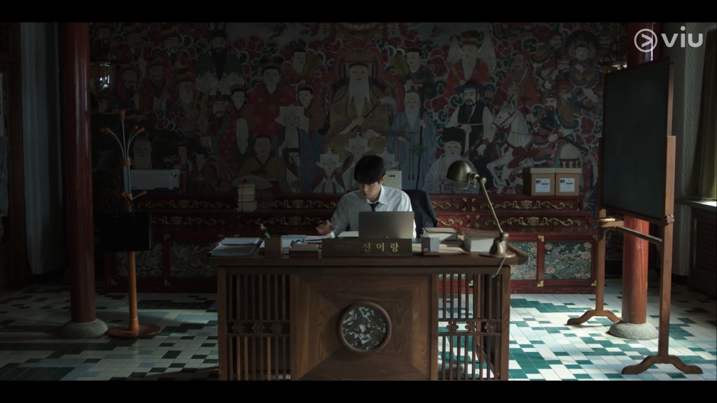  《神與律師事務所》首播即高開。