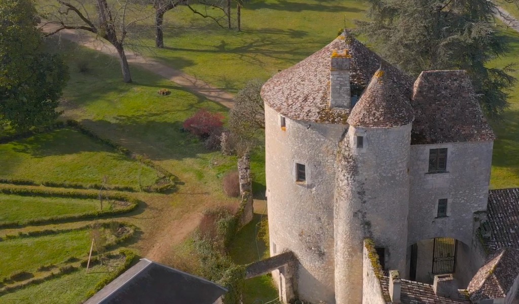 1557年起蒙田在波尔多最高法院(Parlement de Bordeaux)任职。