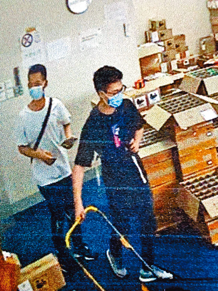 「天眼」拍下兩南亞竊賊容貌。