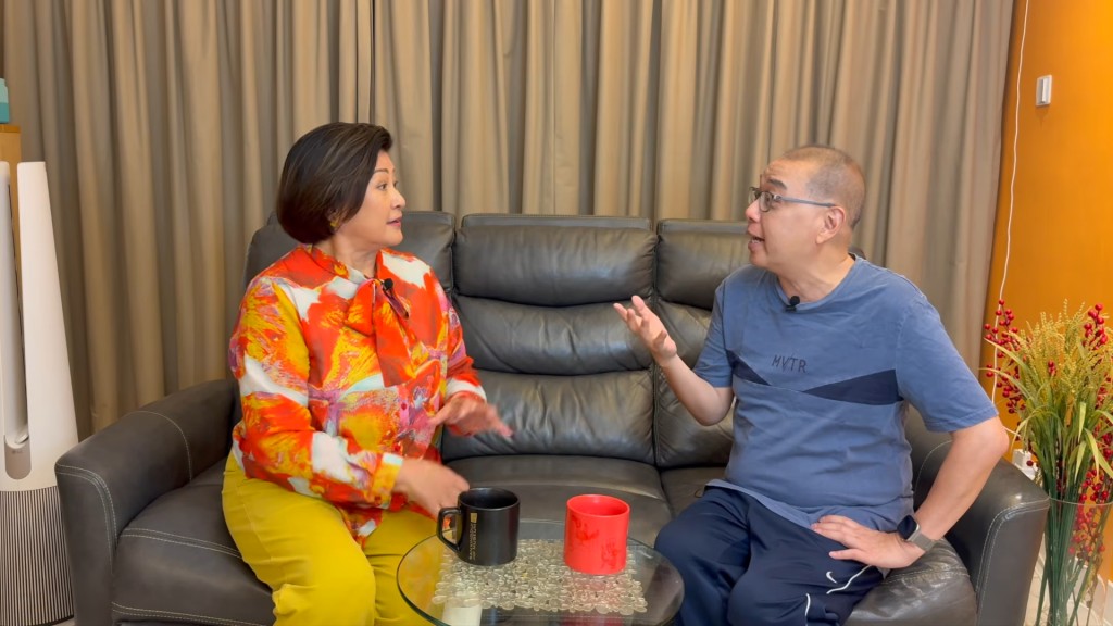 楊紹鴻昨日(3日)在其YouTube頻道《Channel Gary Yeung (楊紹鴻)》與黃淑儀(Gigi姐)分享當年力邀林正英拍劇的秘辛。 楊紹鴻昨日(3日)在其YouTube頻道《Channel Gary Yeung (楊紹鴻)》與黃淑儀(Gigi姐)分享當年力邀林正英拍劇的秘辛。