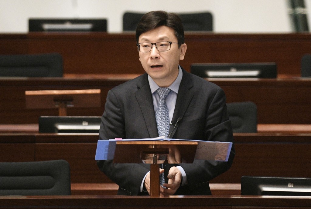 勞工及福利局局長孫玉菡表示,根據過往數據,僱主抵銷遣散費及長期服務金的總金額僅佔企業薪酬總支出的0.5%。資料圖片 勞工及福利局局長孫玉菡表示,根據過往數據,僱主抵銷遣散費及長期服務金的總金額僅佔企業薪酬總支出的0.5%。資料圖片