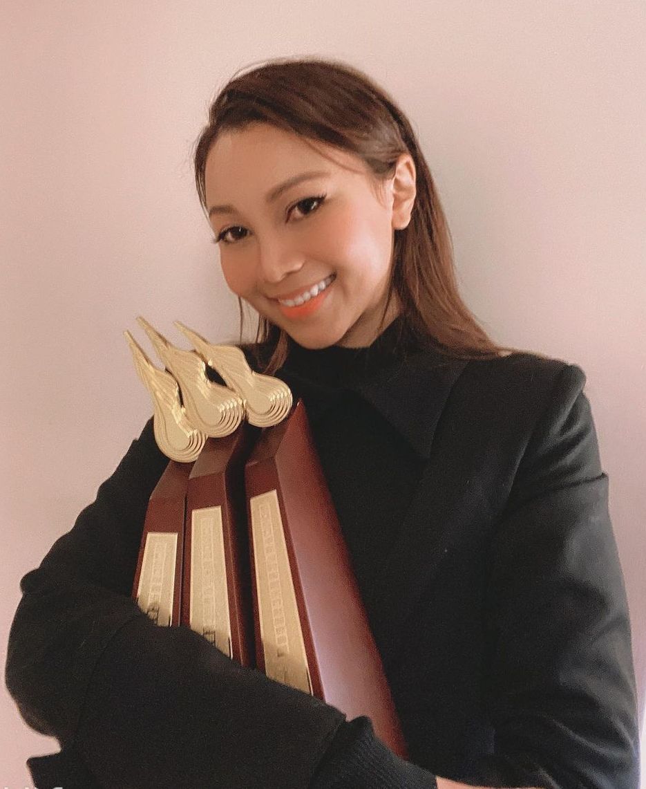 江海迦在剛過去的頒獎禮上大豐收。