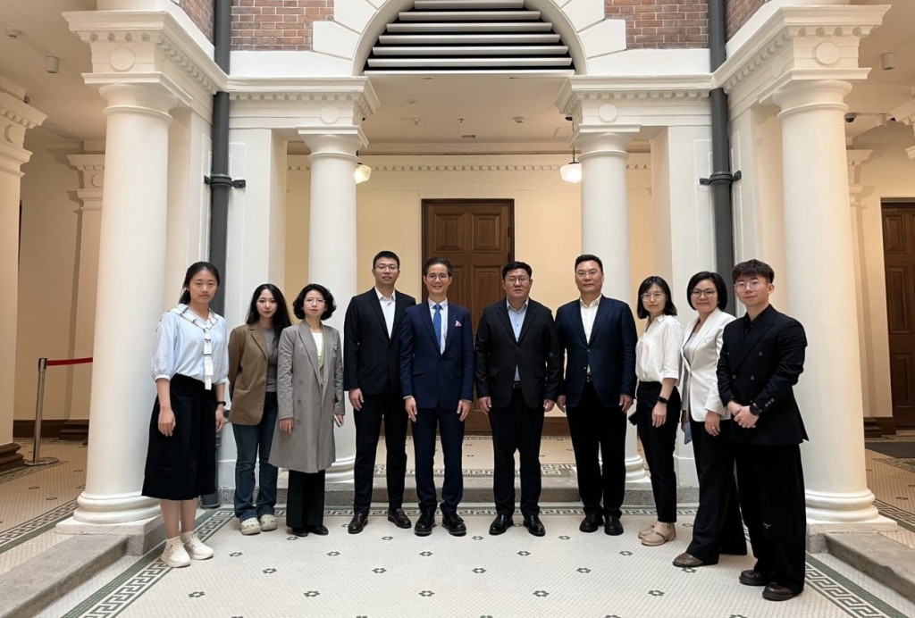 律師會亦安排代表團參訪亞非法協香港區域仲裁中心及一邦國際網上仲調中心，旨在加深代表團對香港另類排解糾紛方法態勢的了解。
