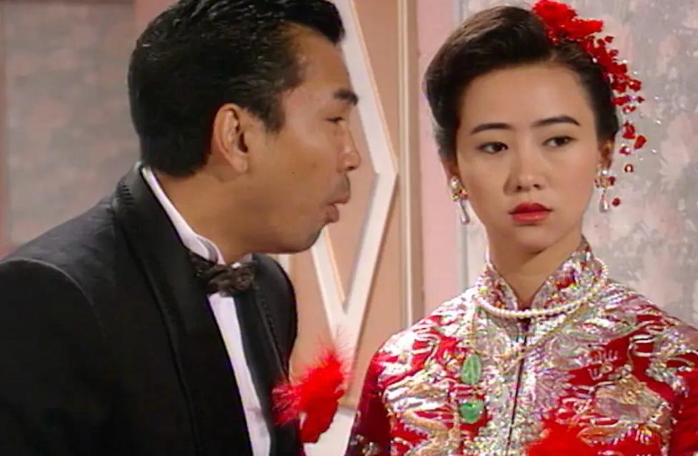 除了90年代初ATV劇集《香港奇案烹夫》(圖),同期還有一齣電影《烹夫》,李月仙、葉先兒主演,林義雄執導,血腥尺度超高。 除了90年代初ATV劇集《香港奇案烹夫》(圖),同期還有一齣電影《烹夫》,李月仙、葉先兒主演,林義雄執導,血腥尺度超高。