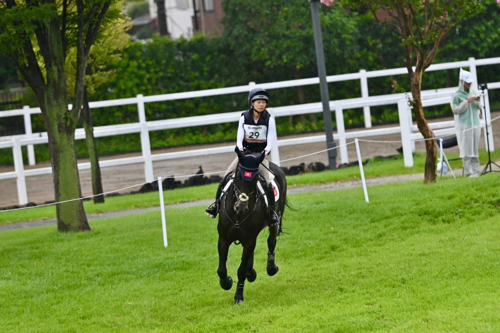 馬術越野障礙賽: 何苑欣 - 2026名古屋亞運。劉駿軒攝 馬術越野障礙賽: 何苑欣 - 2026名古屋亞運。劉駿軒攝
