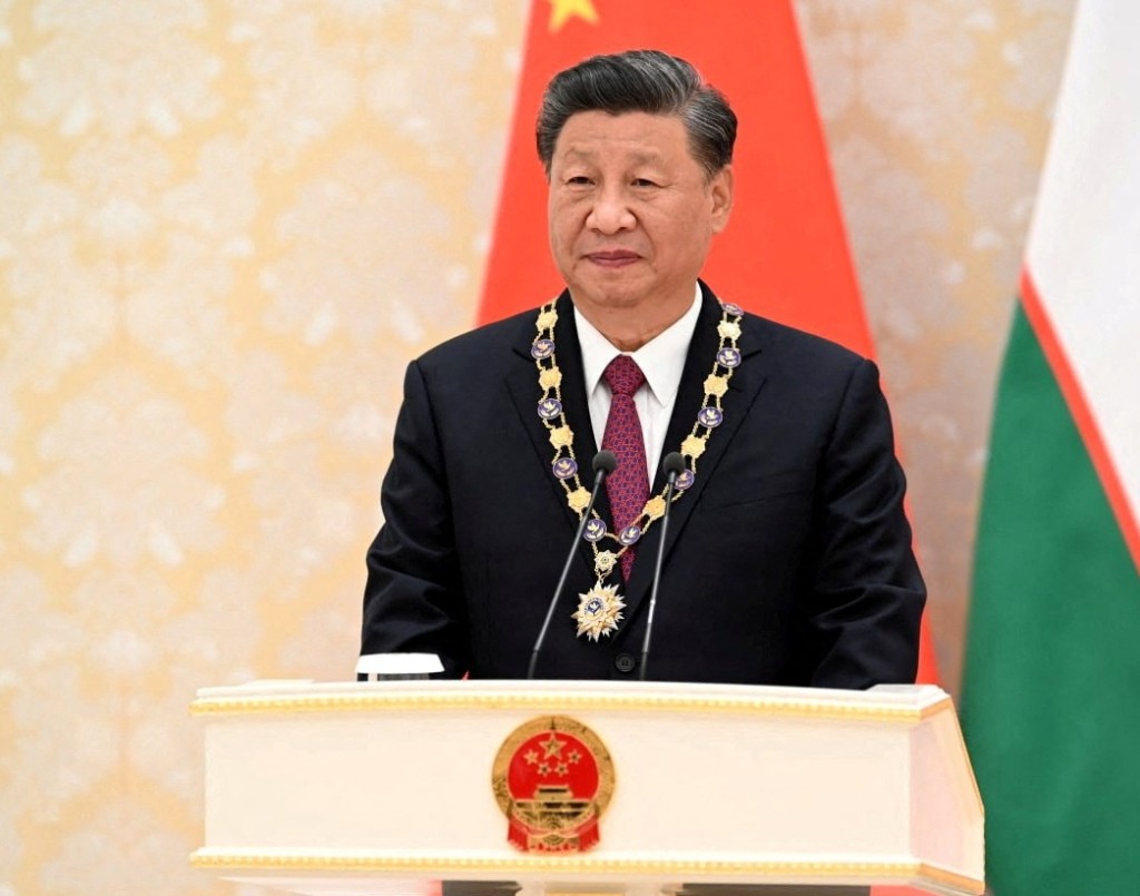 習近平獲頒烏茲別克斯坦首枚「最高友誼」勳章。
