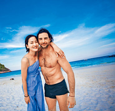 对于老公被拍得咀女照片，周汶锜劳气回应「唔好问我。」