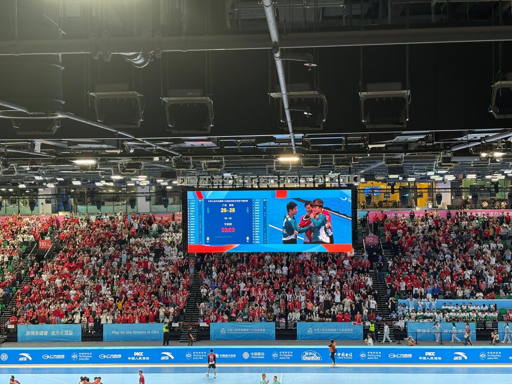 香港男子手球隊28:26贏廣東隊,歷史性晉級四強。羅淑佩fb 香港男子手球隊28:26贏廣東隊,歷史性晉級四強。羅淑佩fb