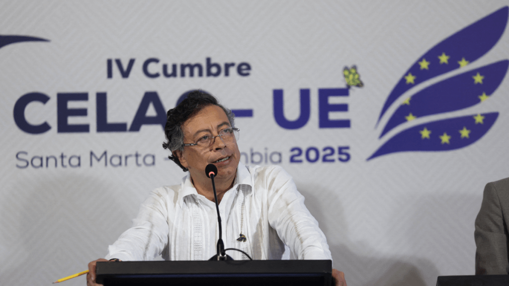 佩特羅呼籲拉美各國保持團結。路透社