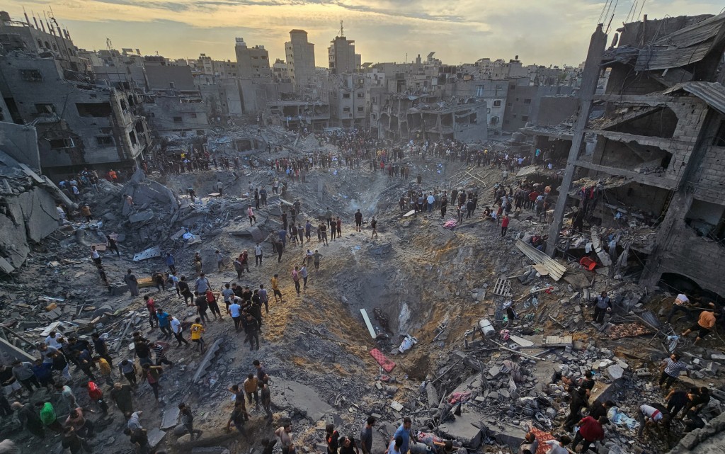 路透社憑加沙戰爭相關的強烈影像，奪得突發新聞攝影獎。