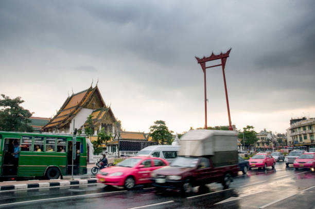 就大角星變異株的情況，泰國政府已發出警告，敦促民眾小心防範，採取適合措施避免感染。