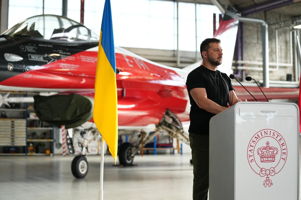澤連斯基讚揚荷蘭及丹麥提供F-16是歷史性決定。美聯社