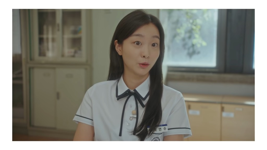 金多美飾演女主角國延秀，在學生時期是全校第一。