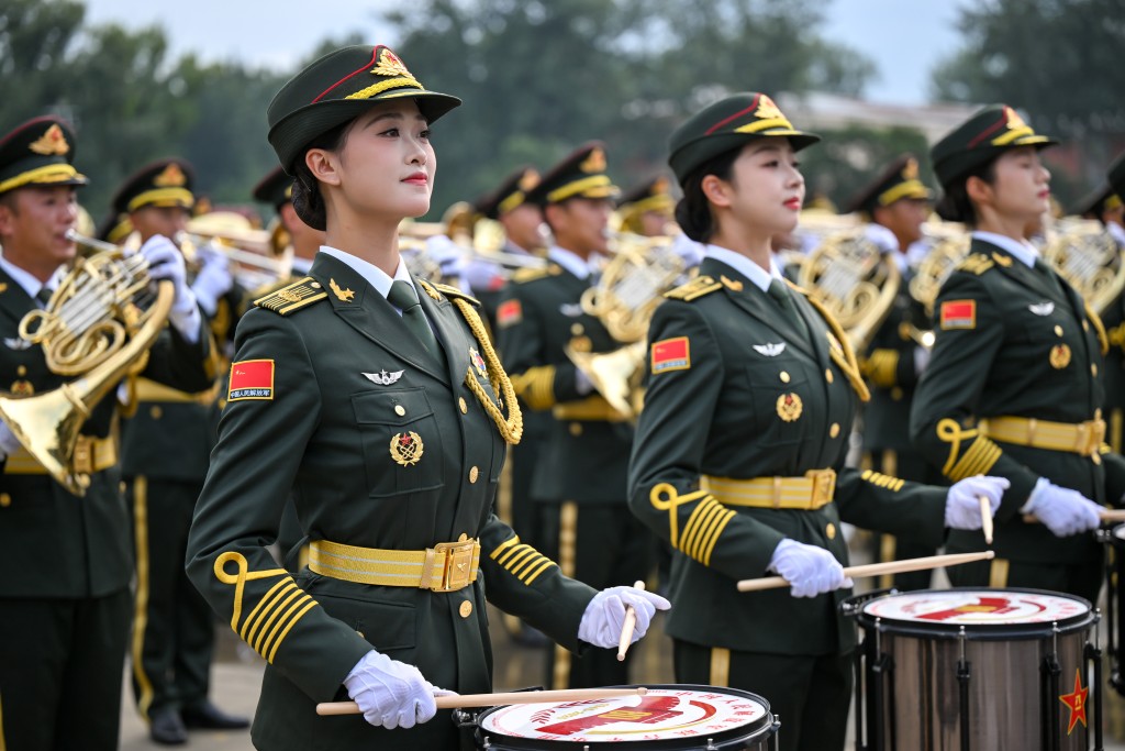中國人民解放軍聯合軍樂團在進行訓練。中新社