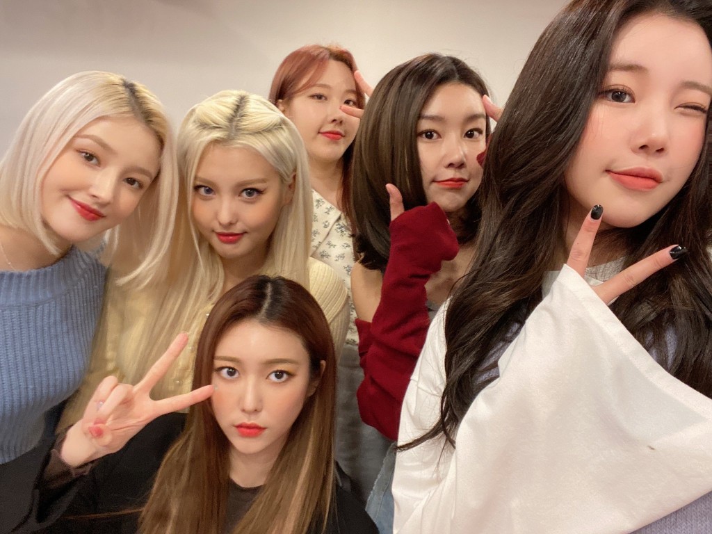 MOMOLAND