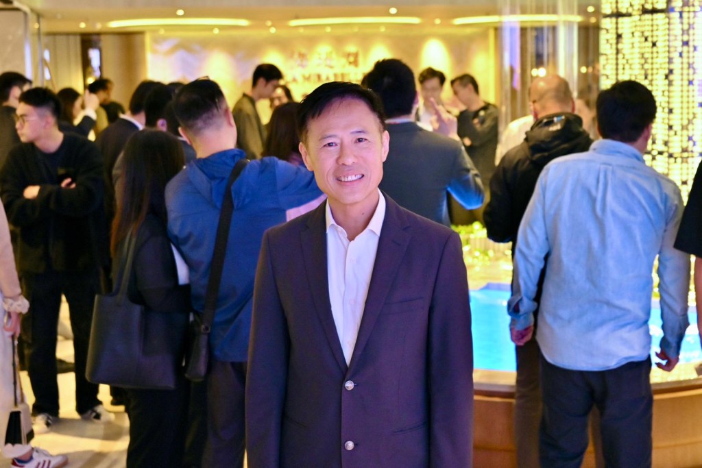 信和執行董事田兆源表示海瑅灣I有不少用家及投資客參觀。