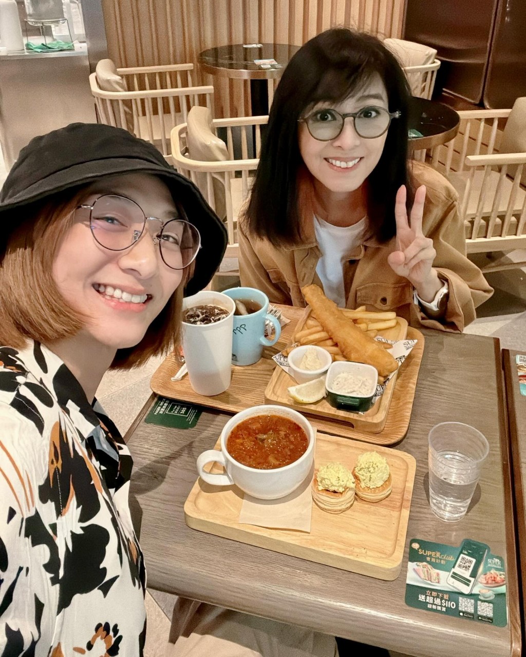 米雪與姨甥女徐頴堃感情好。