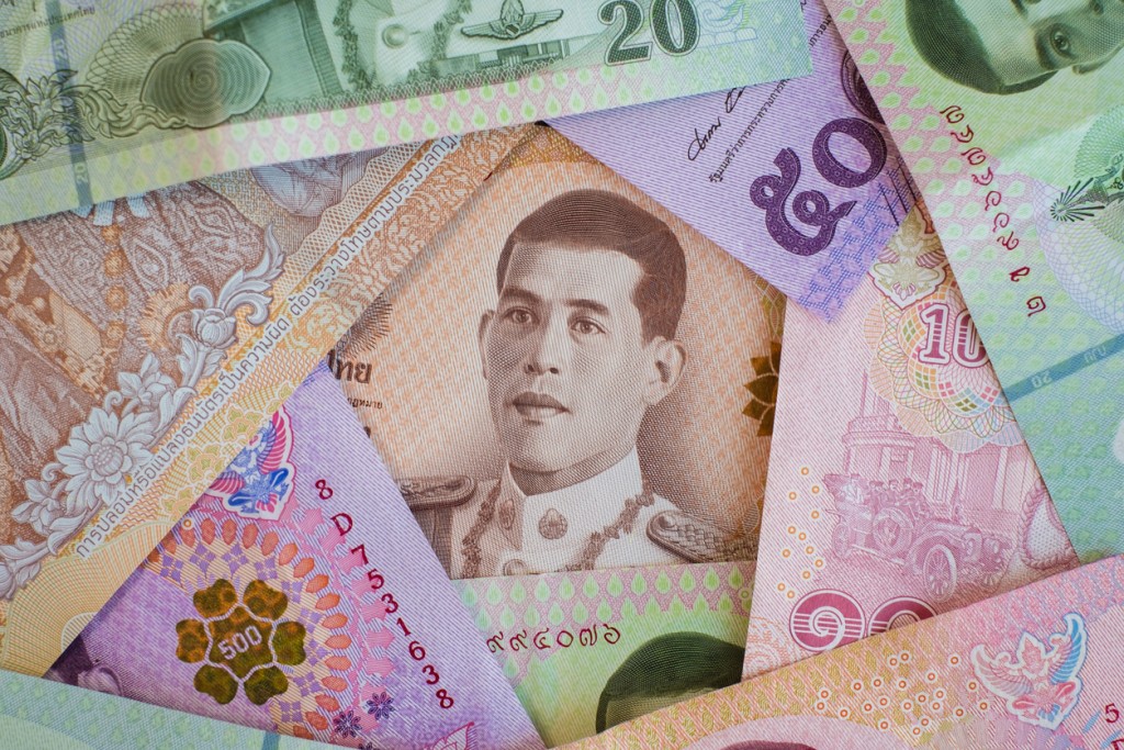 泰國亦正在盡力撐泰銖，雖然美元兌泰銖僅微跌至36.66；但自年初至今已貶值近7%。