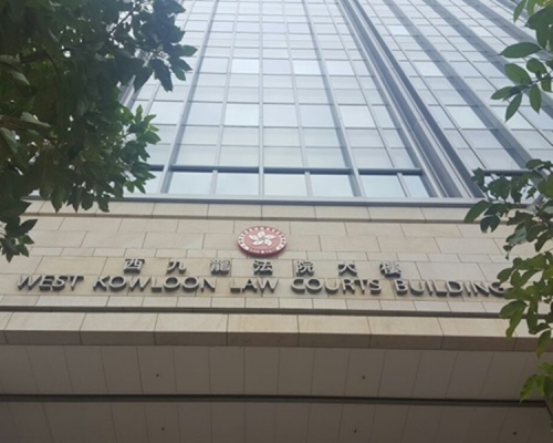 27岁警两次偷拍裙底认罪候判。资料图片