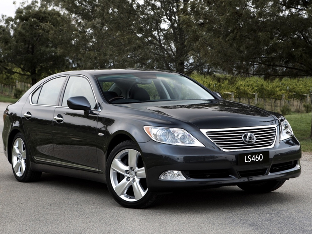 LS460。