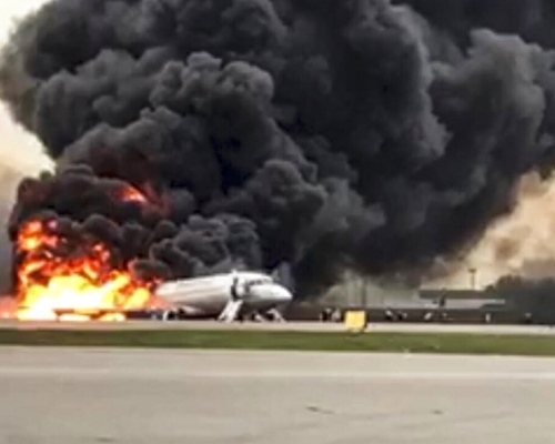 俄羅斯航空客機起火導致41人死。AP