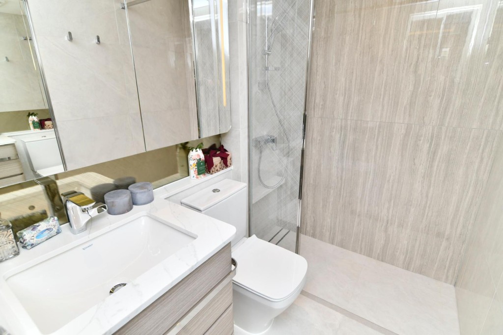 經改動連裝修2A座28樓D室