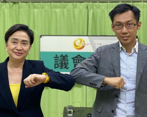 袁海文出劉慧卿主持的網台節目。劉慧卿facebook圖片