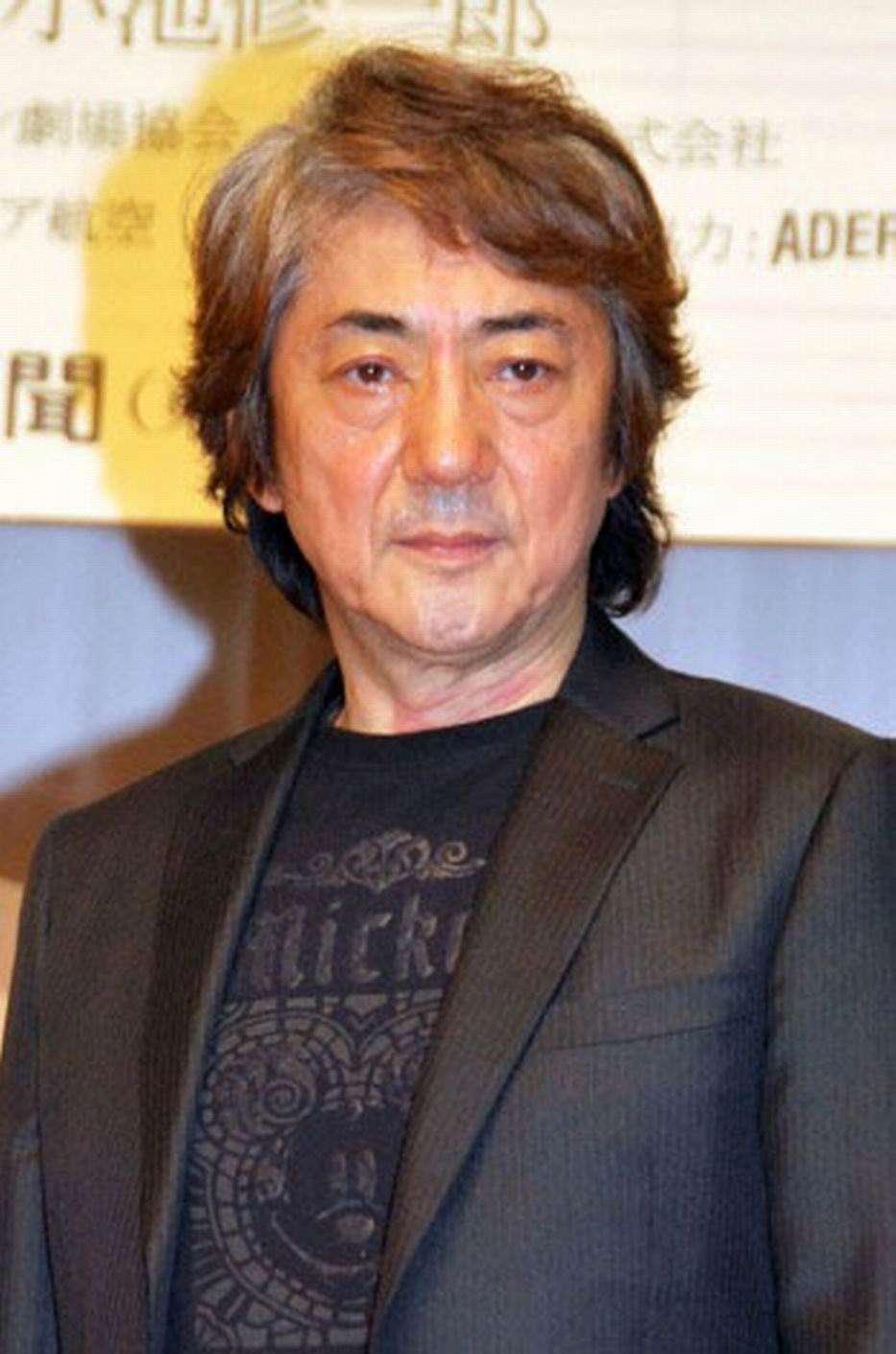 市村正親現年72歲，跟篠原相差25年。