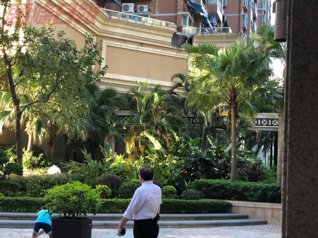 現場是調景嶺都會駅第8座。