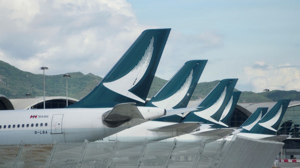 國泰客機遭戰機攔截｜調查揭空管當時向另一航班發指示 國泰機組錯誤回應後 未察覺通訊中斷