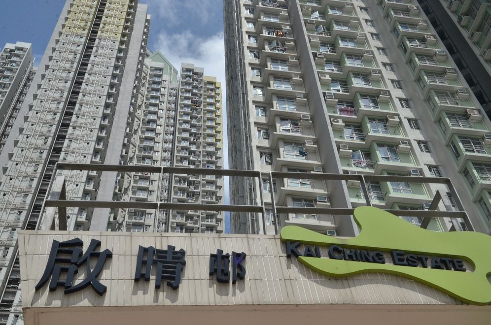 被告甘俊傑在啟晴邨企圖強姦20歲女子。 資料圖片