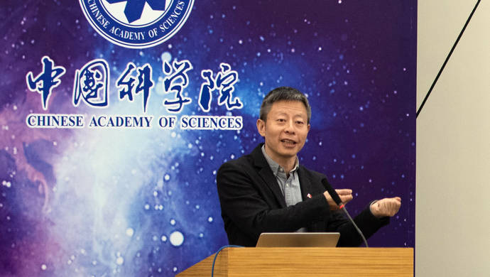 「中國天眼」首席科學家李菂，獲物理界最高獎項。