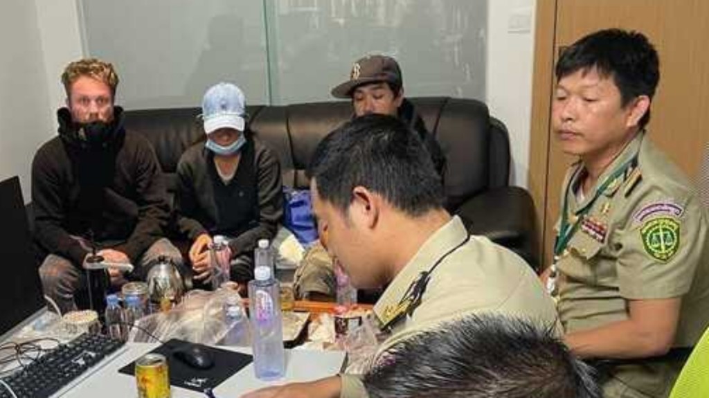 3名疑被關押的外國人獲救。網圖