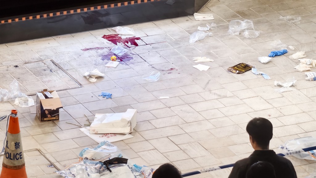 現場血跡斑斑。