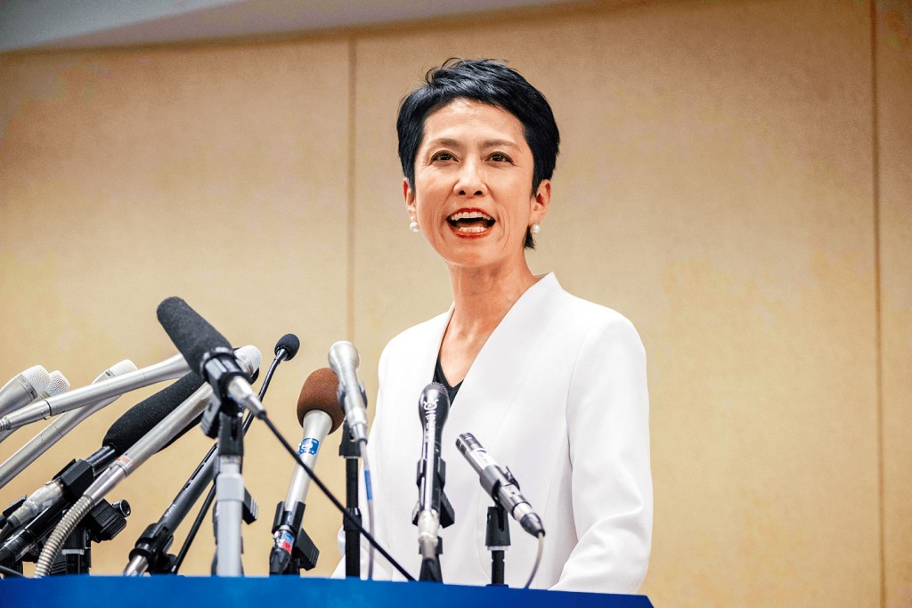 参议员莲舫挑战现任东京都知事小池百合子。