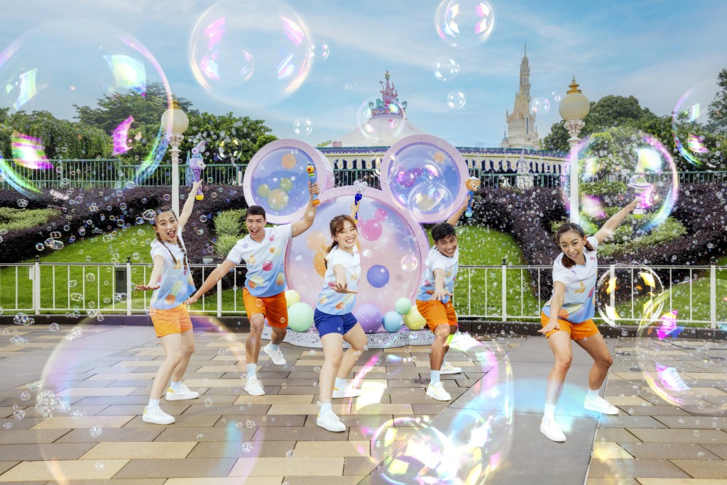迪士尼樂園夏日主題活動： 迪士尼樂園正進行夏日主題活動！