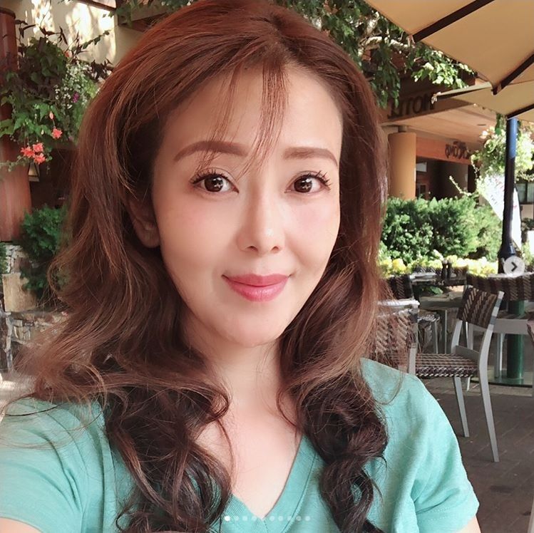 曹央雲經常在社交網晒個人靚相。