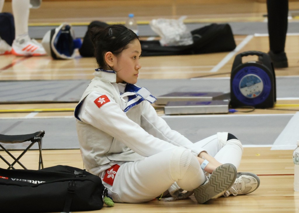 才14歲、個子小小的梁殷僑不斷製造劍擊驚喜。徐嘉華攝