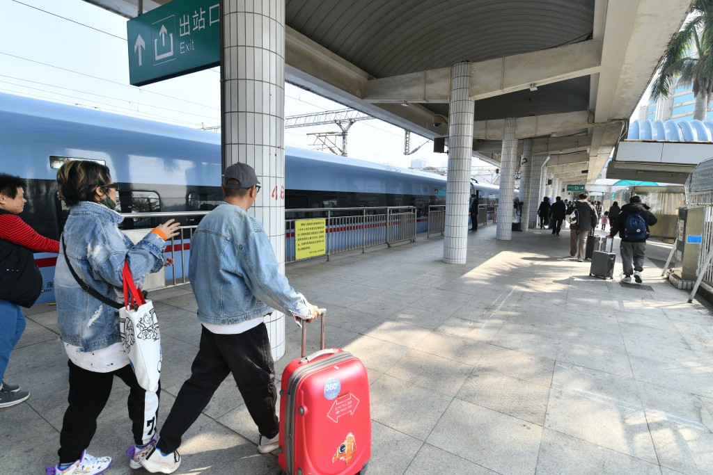 高鐵西九龍站直達東莞常平,十分方便。 盧江球攝 高鐵西九龍站直達東莞常平,十分方便。 盧江球攝