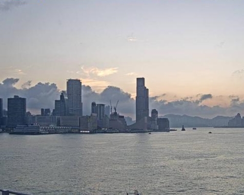 本港今日天晴有驟雨。天文台圖片