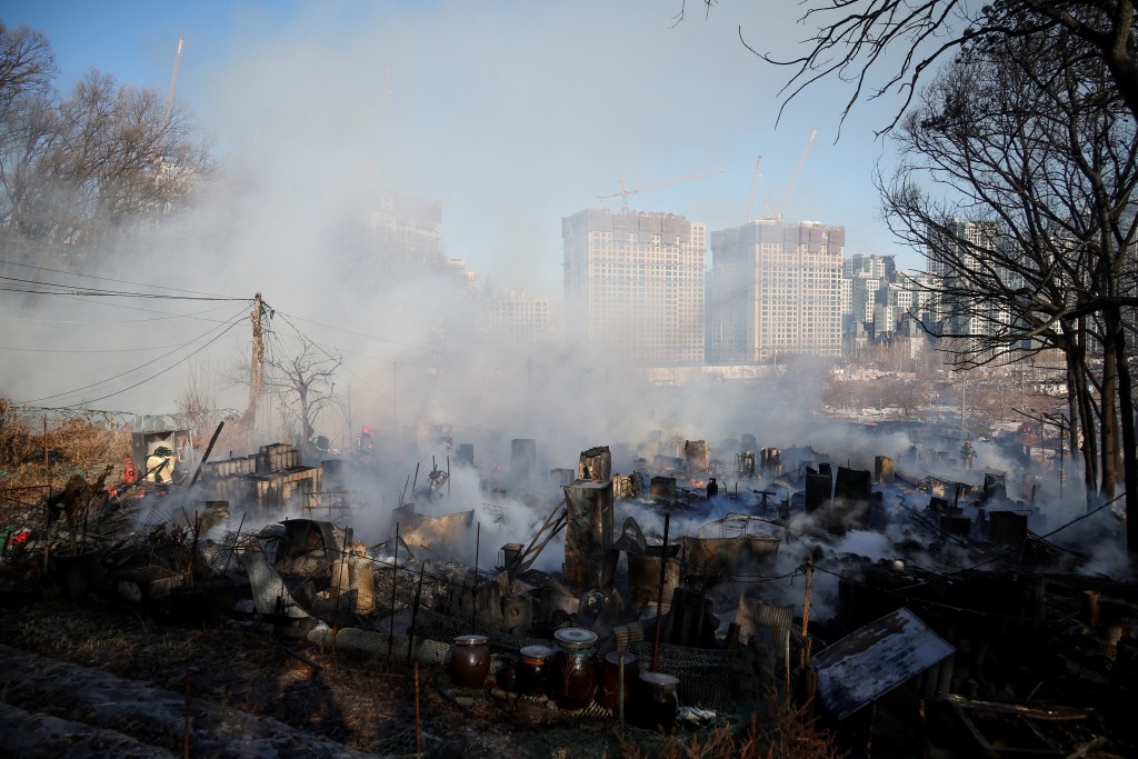 火災現場是南韓最大貧民窟。路透社 