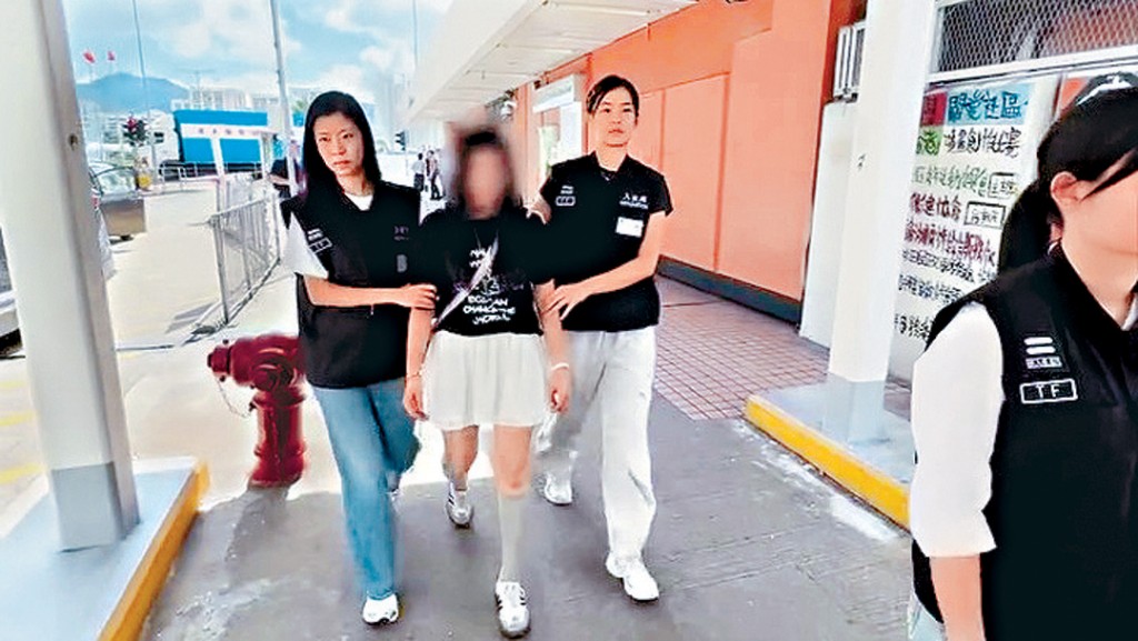 入境處「放蛇」拘36歲內地女，涉網上跨境代購違反逗留條件。