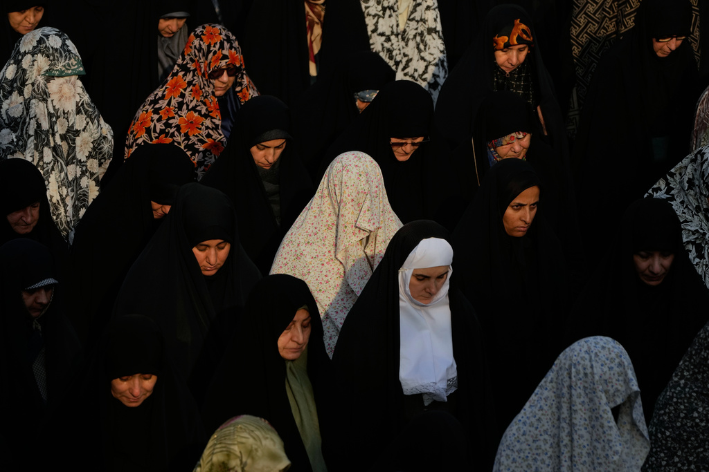 伊朗人民祈求降雨。美聯社