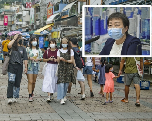 張竹君指市民仍要生活,籲在新常態下盡量保持社交距離。 資料圖片