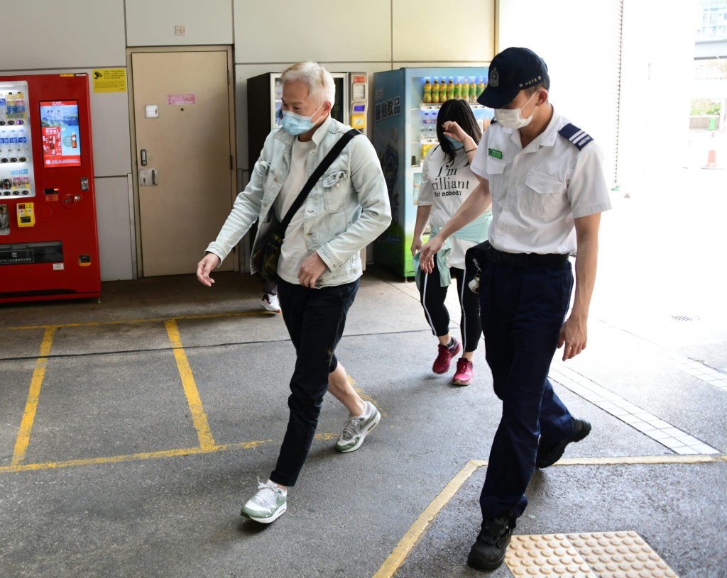 兩人被送院治理。楊偉亨攝