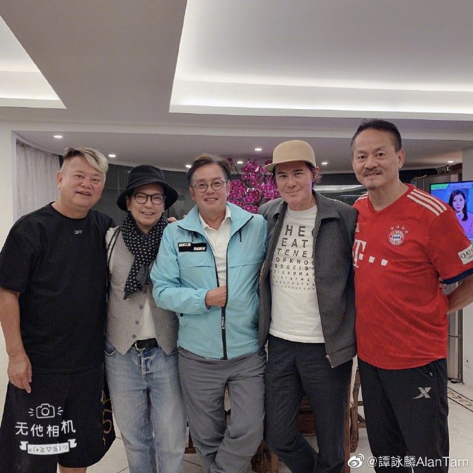 陳百祥、賈思樂、譚詠麟、甘國亮、陳百燊。