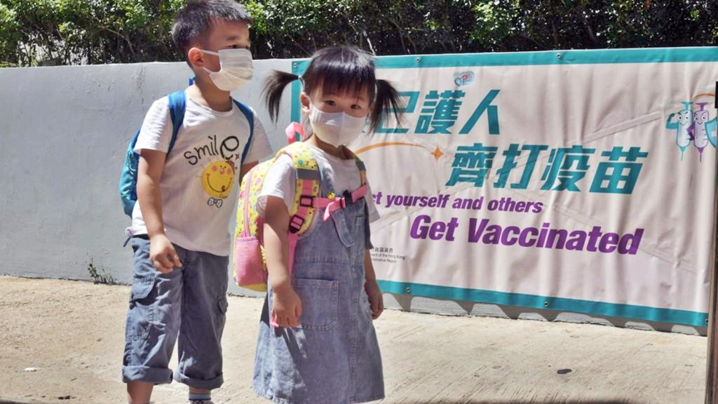 过去3年的口罩令下，不少儿童从未感染过合胞病毒等传染病，因而没有对病毒的免疫屏障，造成感染增加。资料图片