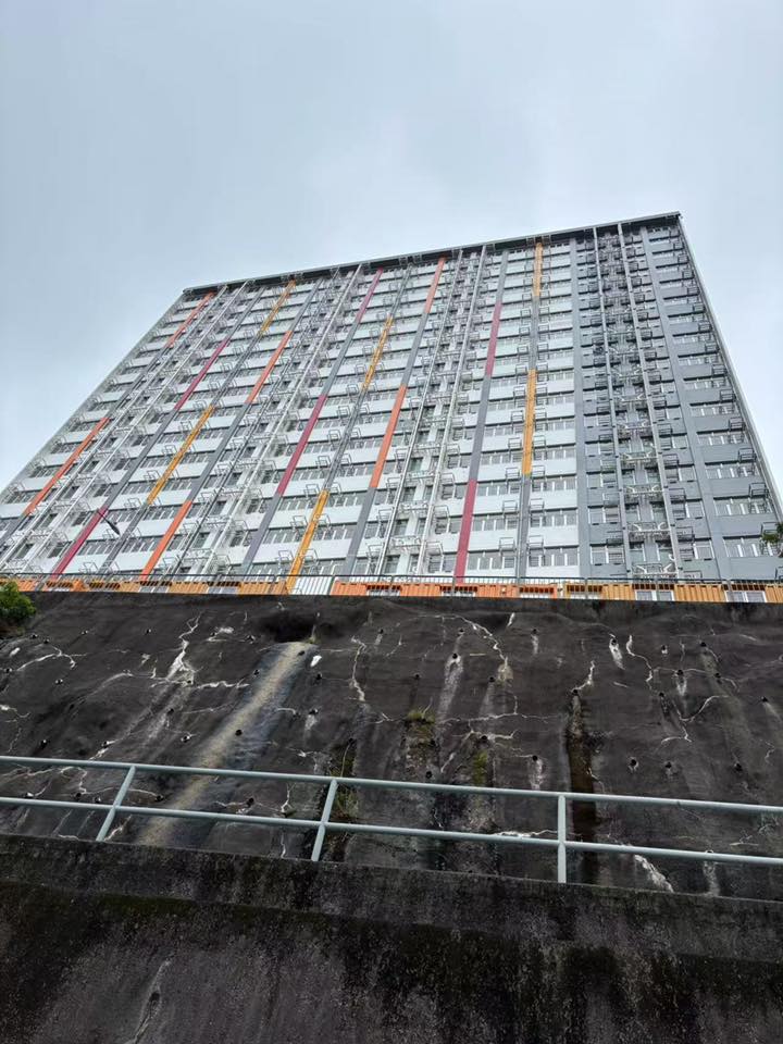 位於牛頭角彩興路的「簡約公屋」快將 落成入伙,有心急的申請人早前到附近 實地視察,並在網上慷慨公開「踩點圖」。fb「公屋討論區 - 香港facebook群組」截圖 位於牛頭角彩興路的「簡約公屋」快將 落成入伙,有心急的申請人早前到附近 實地視察,並在網上慷慨公開「踩點圖」。fb「公屋討論區 - 香港facebook群組」截圖
